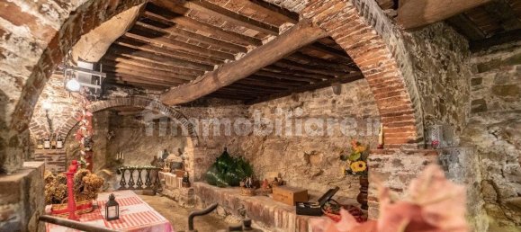 Villa de 5 dormitorios en Capannori, Italy No. 374524 4