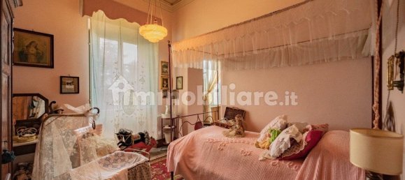 Villa de 5 dormitorios en Capannori, Italy No. 374524 32