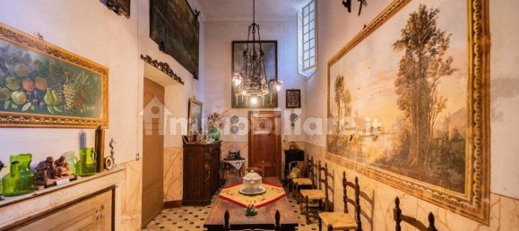 Villa de 5 dormitorios en Capannori, Italy No. 374524 26