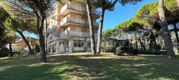 3 rooms Apartment in Udine, Italy No. 323344 19