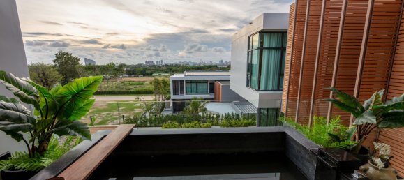 4 bedrooms Villa in Pattaya, Thailand No. 20193 22