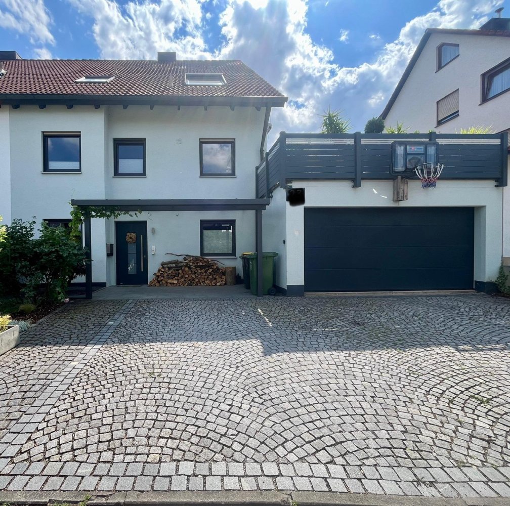 Таунхаус с 6 спальнями в Pfaffenhofen an der Ilm, Германия № 235464