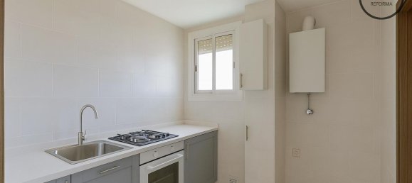 2 bedrooms Apartment in Sant Andreu, Spain No. 169879 3