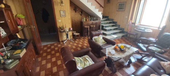 Casa de 6 habitaciónes en Berzano di San Pietro, Italy No. 226673 11