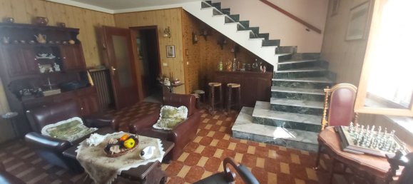 Casa de 6 habitaciónes en Berzano di San Pietro, Italy No. 226673 8