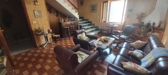 Casa de 6 habitaciónes en Berzano di San Pietro, Italy No. 226673 9