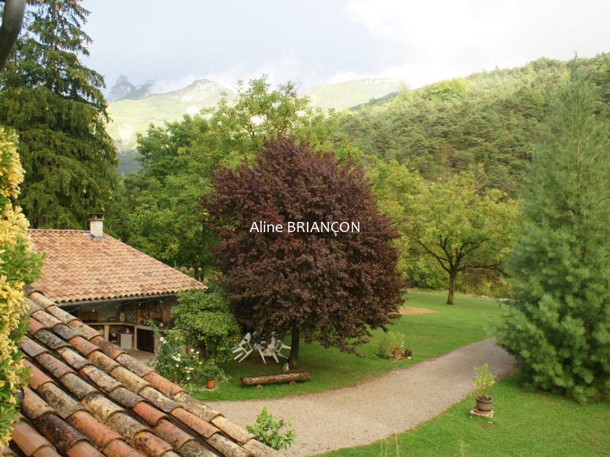 4 غرف نوم فيلا في Romeyer, France رقم 190333