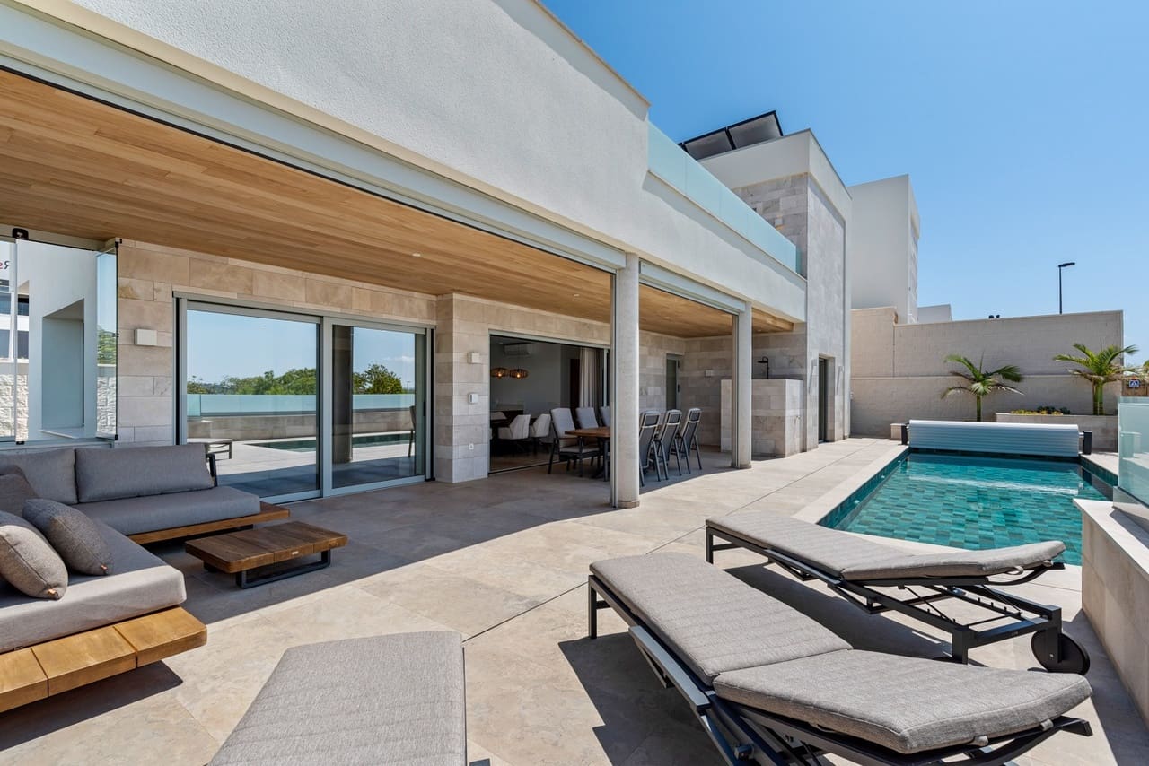 Дом с 4 спальнями в Бенихофар, Испания № 202385