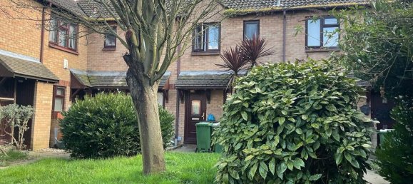 2 bedrooms House in Erith, United Kingdom No. 10824 4