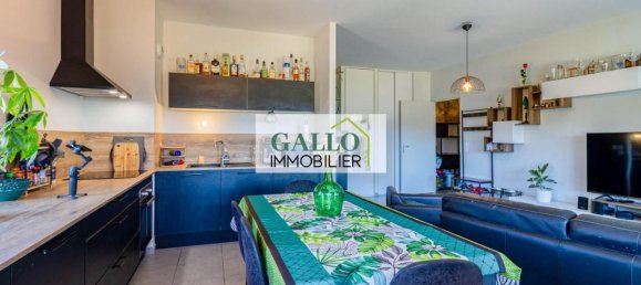 3 غرف نوم شقة في L'Isle-d'Abeau, France رقم 343321 2