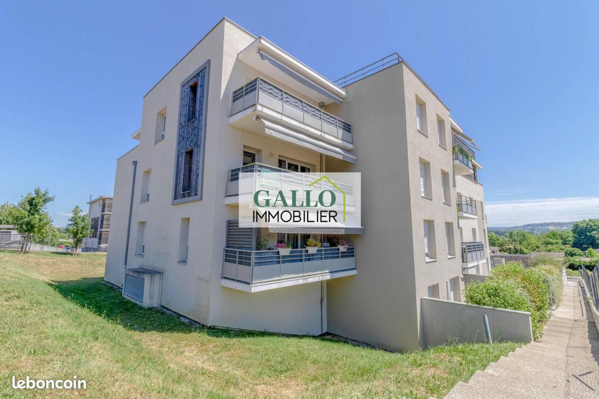 3 غرف نوم شقة في L'Isle-d'Abeau, France رقم 343321