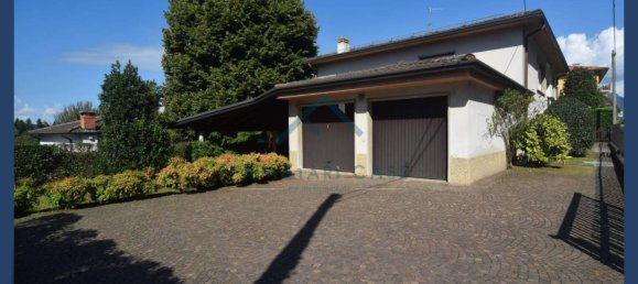 7 bedrooms Villa in Buguggiate, Italy No. 360426 10