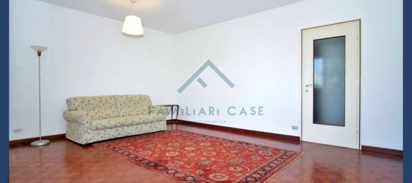 7 bedrooms Villa in Buguggiate, Italy No. 360426 33