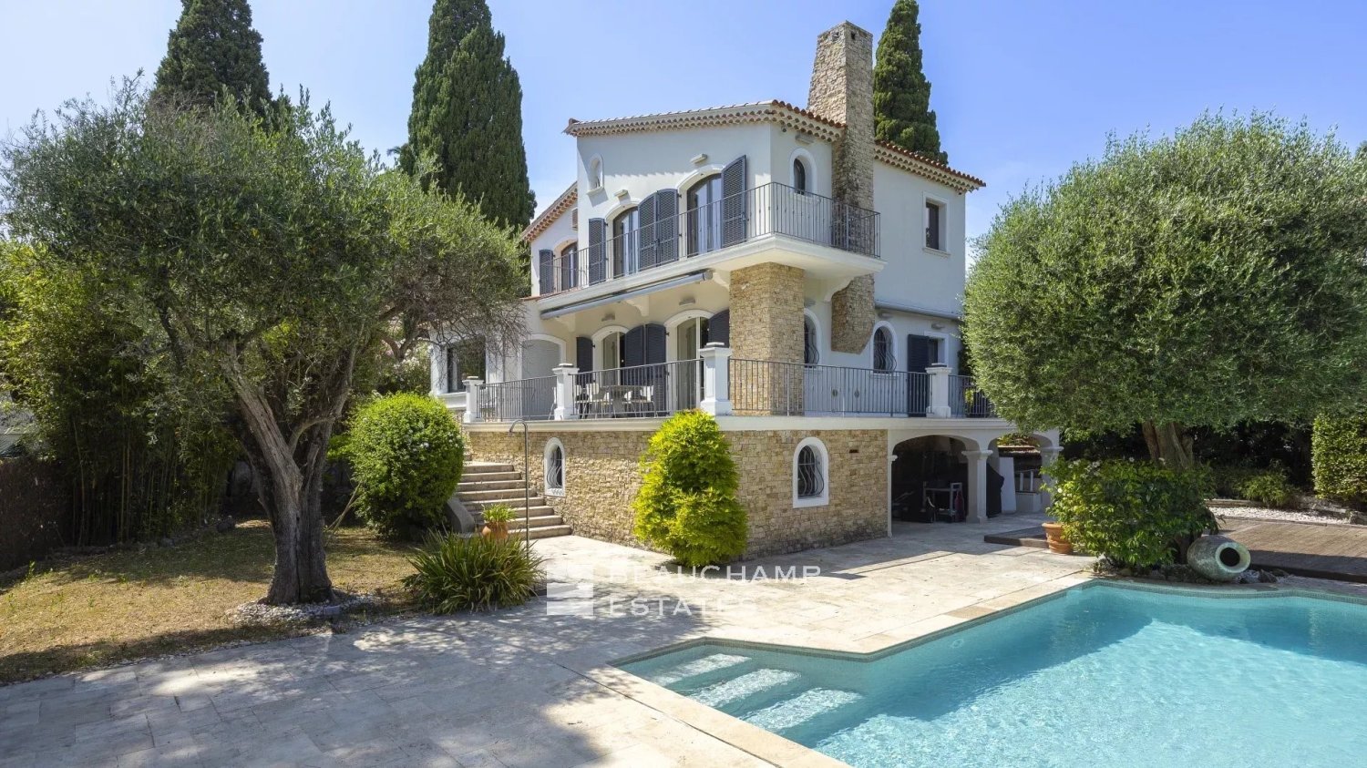 6 bedrooms Villa in Cannes, France No. 291868