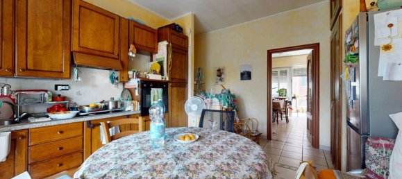 Вилла с 6 спальнями в Риволи, Италия № 345594 13