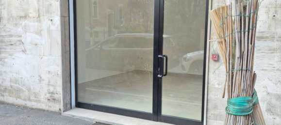 35m² Office in Bologna, Italy No. 328916 9