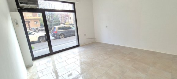 35m² Office in Bologna, Italy No. 328916 4
