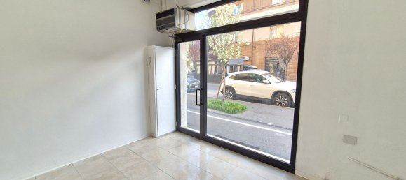 35m² Office in Bologna, Italy No. 328916 8