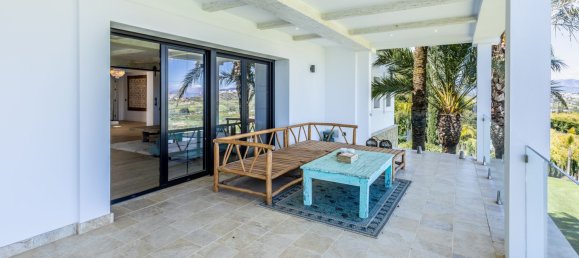 6 bedrooms House in Coin, Spain No. 141756 10