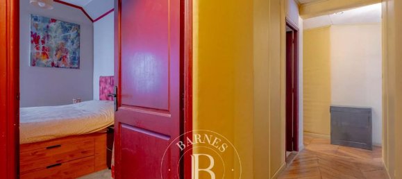 3 bedrooms Apartment in Paris, France No. 164816 5