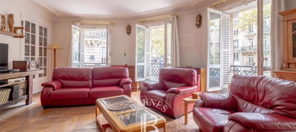 3 bedrooms Apartment in Paris, France No. 164816 11
