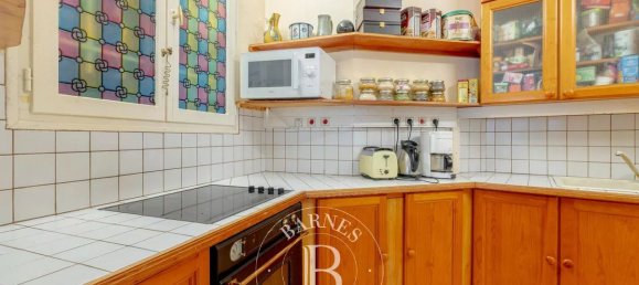 3 bedrooms Apartment in Paris, France No. 164816 4