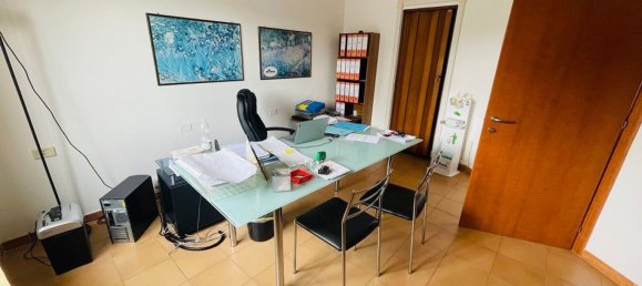 78m² Office in Cagliari, Italy No. 114400 12