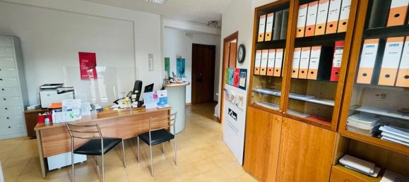 78m² Office in Cagliari, Italy No. 114400 8