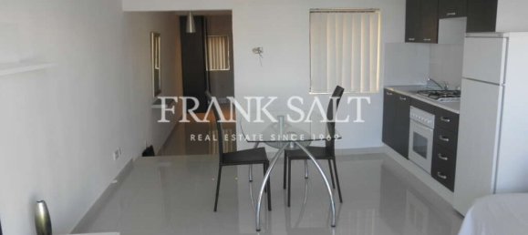 Apartamento T1 em Saint Julian's, Malta N.º 8601 2