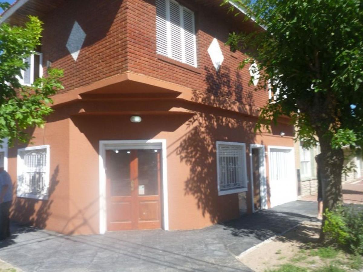 2 bedrooms House in Mar del Plata, Argentina No. 71480