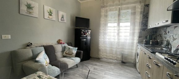 7-salle Appartement à Subbiano, Italy No. 48299 4