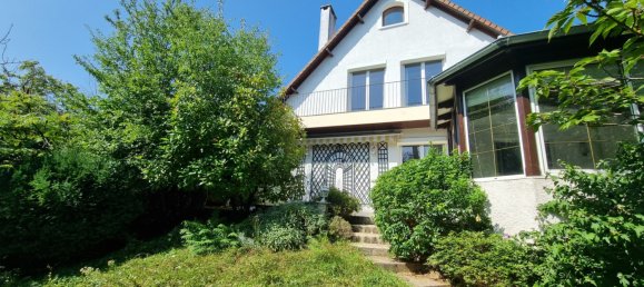 6 bedrooms Villa in Yerres, France No. 173766 2