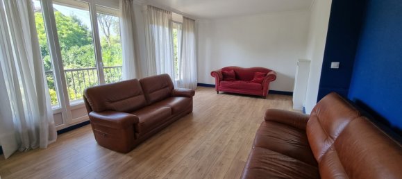 6 bedrooms Villa in Yerres, France No. 173766 8