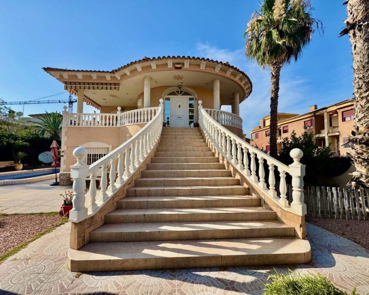 4 bedrooms House in Alicante, Spain No. 197757