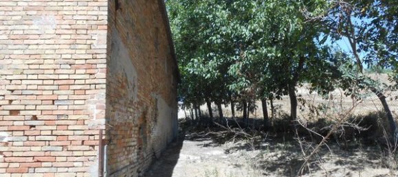 Дом с 10 комнатами в Мондавио, Италия № 113780 12