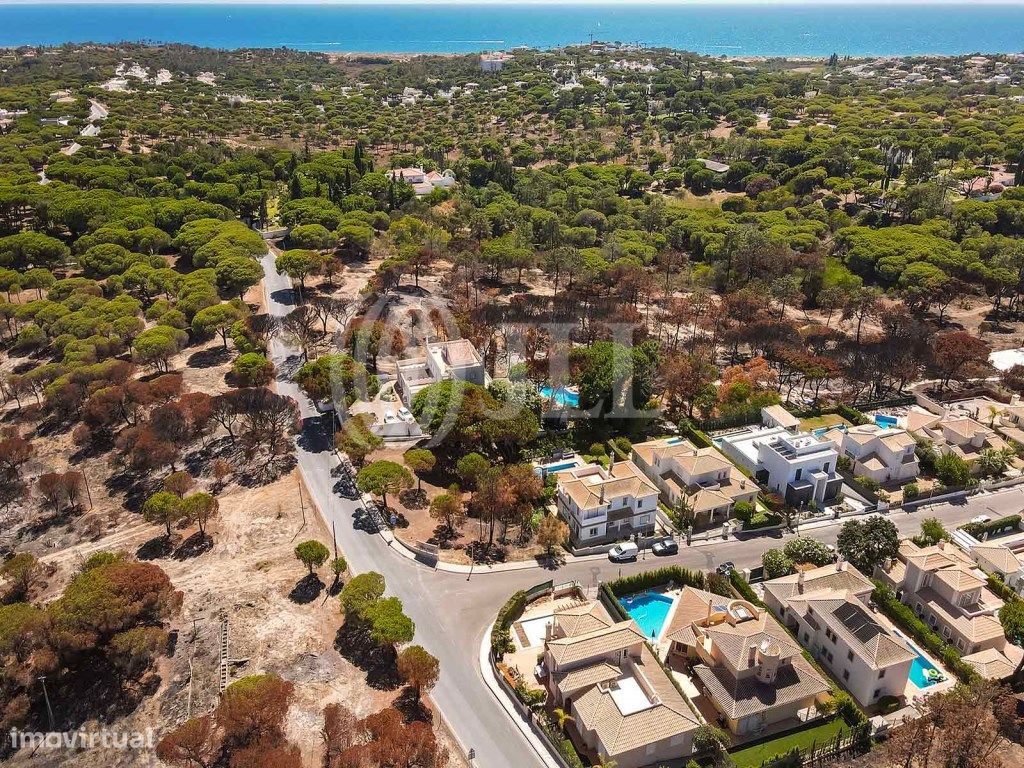 Земельный участок 1055м² в Алмансил, Португалия № 71622