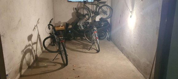 Garaje en Sesto San Giovanni, Italy 13 m² No. 179221 8