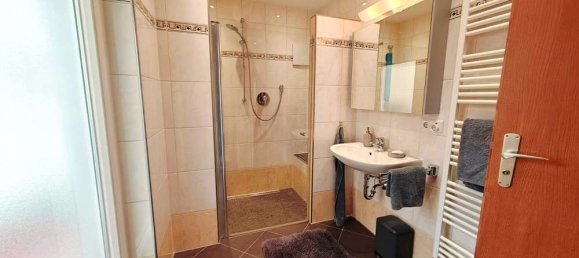 Здание с 4 спальнями в Баден-Вюртемберг, Германия № 10040 7