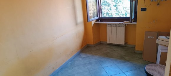 2 bedrooms Apartment in Turin, Italy No. 333504 4