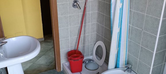 2 bedrooms Apartment in Turin, Italy No. 333504 11