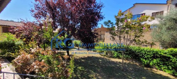 3 Schlafzimmer Villa in Porano, Italy, Nr. 285432 8