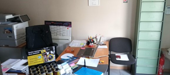 Gewerbliche Immobilie in Charente-Maritime, France 198m², Nr. 282317 6