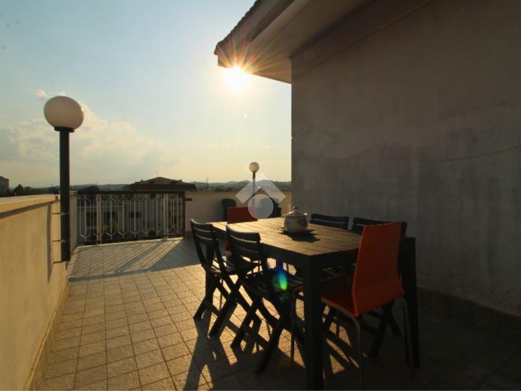 1 غرف نوم بانتهاوس في Pescara, Italy رقم 358666