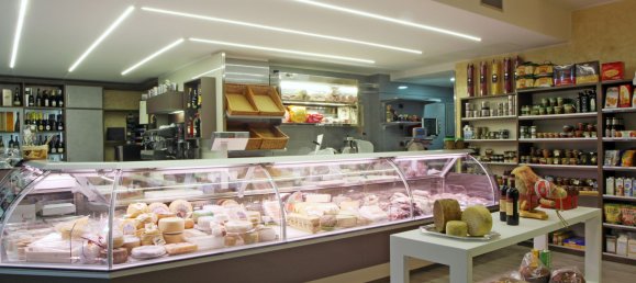 158m² Commercial property in Bellusco, Italy No. 152761 5