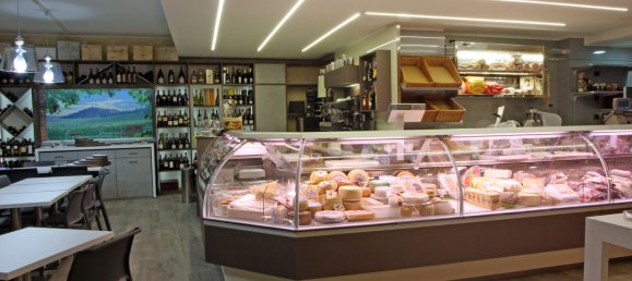 158m² Commercial property in Bellusco, Italy No. 152761 4