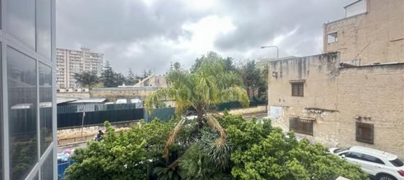 4 rooms Apartment in Palermo, Italy No. 45921 27