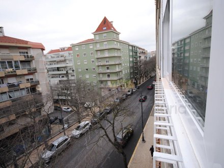 1 bedroom Apartment in Rio de Mouro, Portugal No. 153960