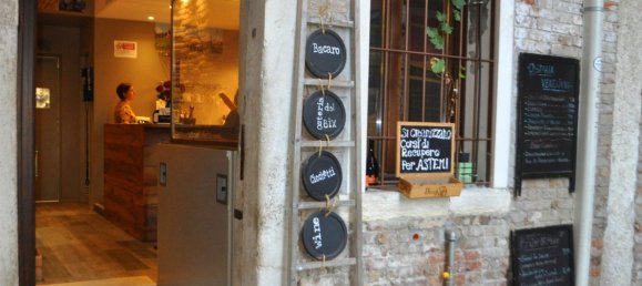 3 rooms Commercial property in Chioggia, Italy No. 228588 4