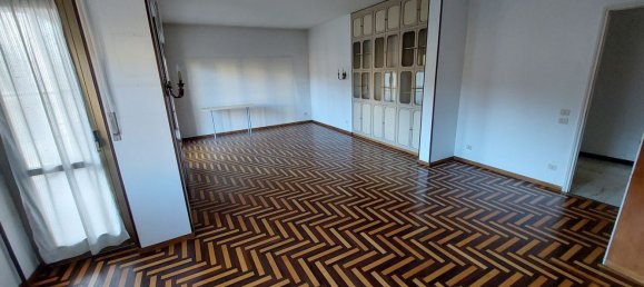 6-Zimmer Wohnung in Ivrea, Italy, Nr. 90633 5