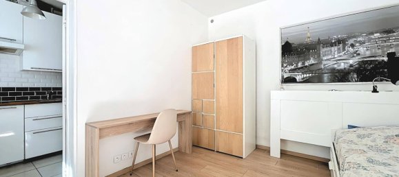 Studio in Suresnes, France No. 149501 3